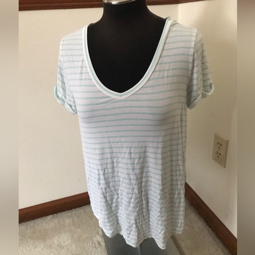 American Eagle 🦅 Outfitters Soft and Sexy t shirt.  Mint green and white